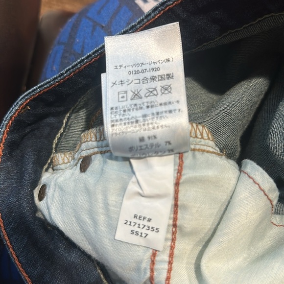 Eddie Bauer Women's Curvy Fit Trouser Leg Dark Bue Jeans size 10 - Picture 11 of 11